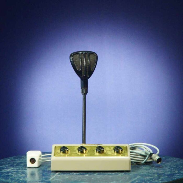 Mesa mezcladora mixer de radio microfono