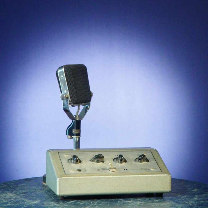 Mesa mezcladora mixer de radio microfono