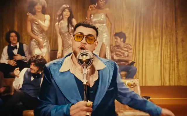 Atrezo retro videoclip Mnak
